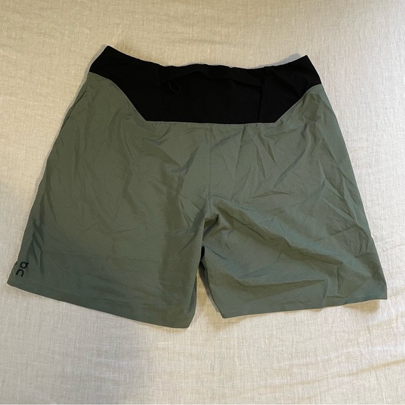 ON Cloud Running Lightweight Shorts - Picture 3 of 8